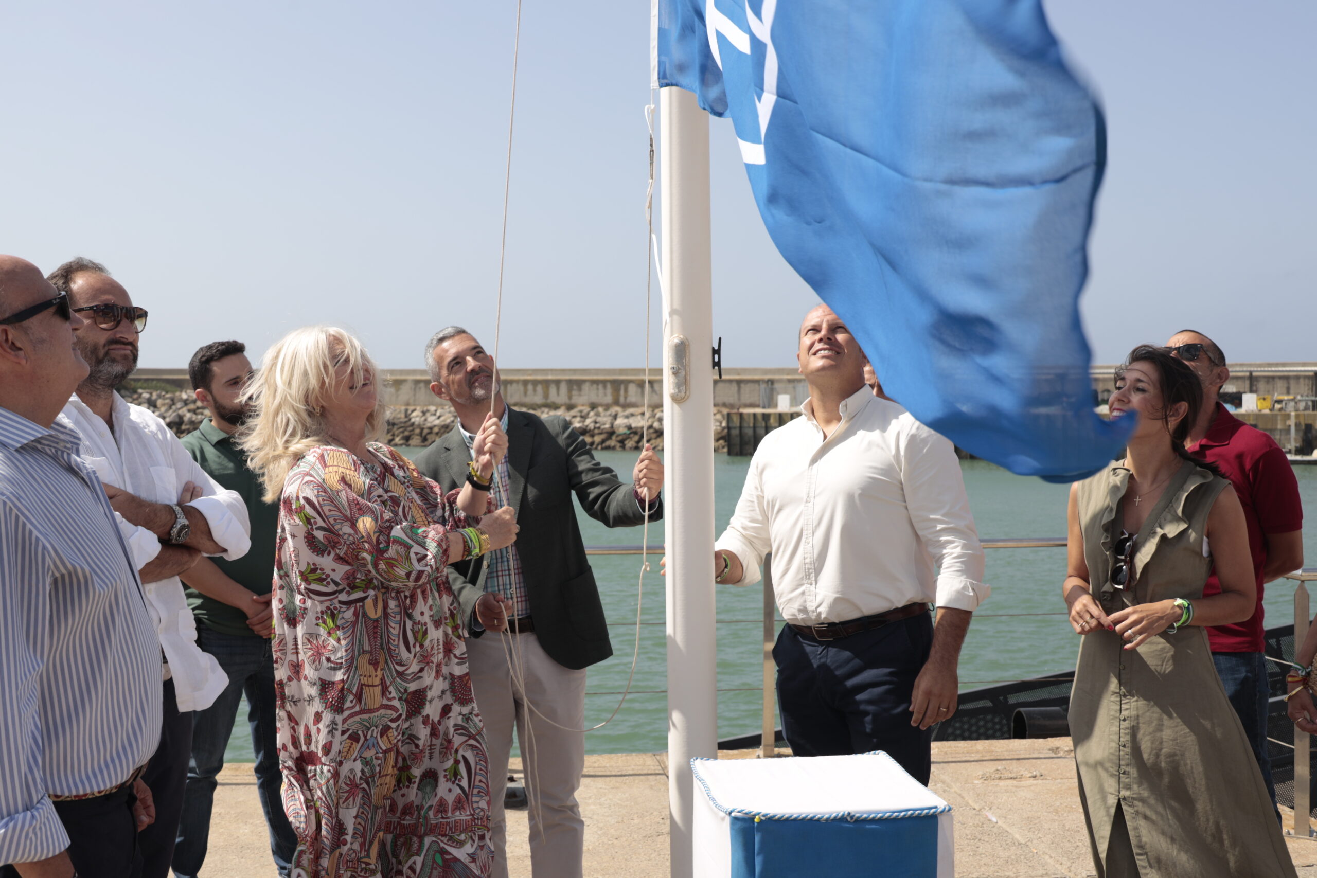 El Puerto Deportivo de Rota ya tiene su Bandera Azul