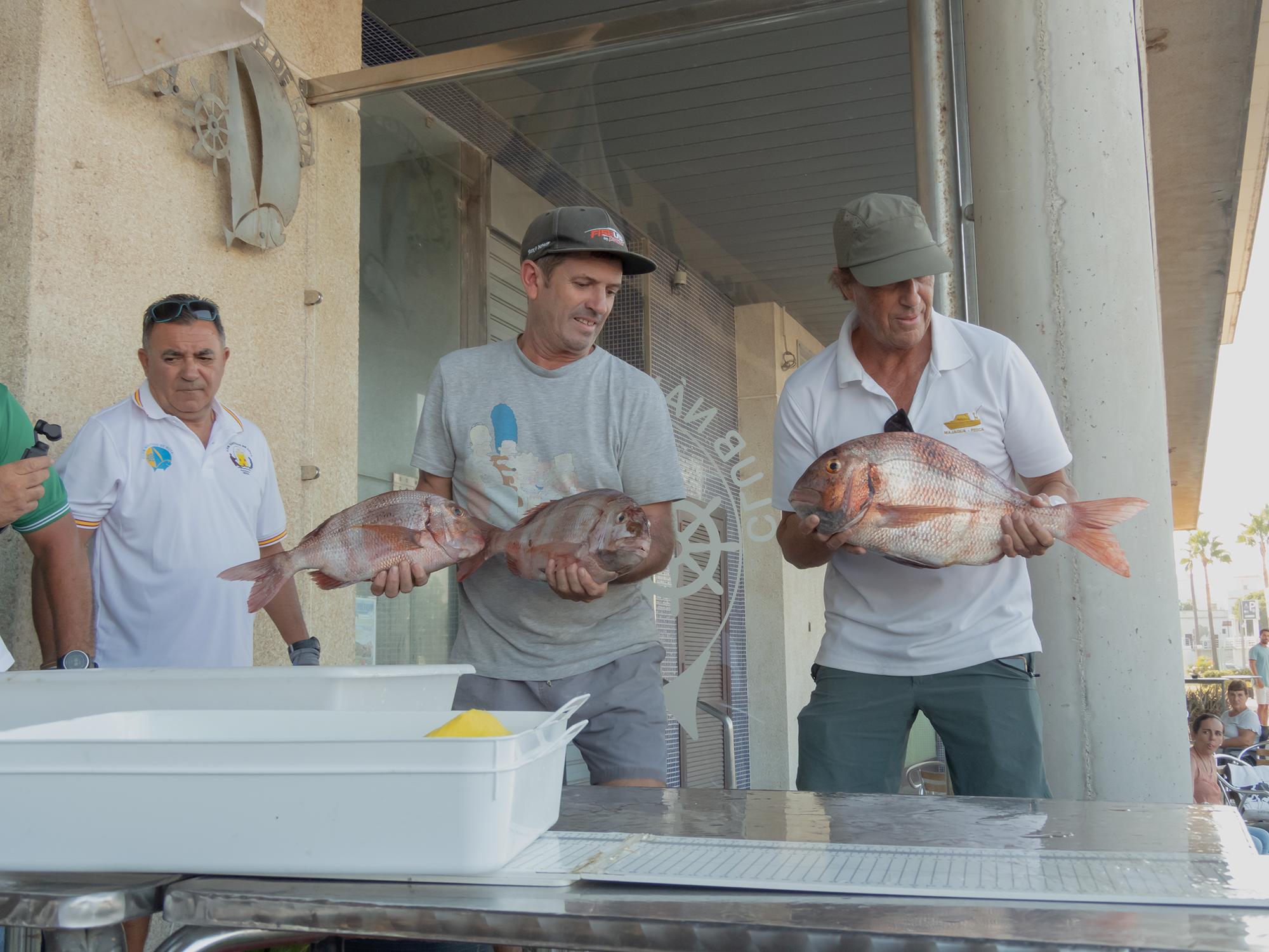 Pesaje y entrega de premios del Concurso de Pesca desde Embarcación Fondeada Urta 2025
